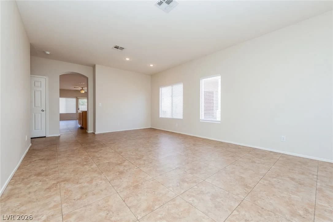 7833 Pinnochio Avenue photo 4