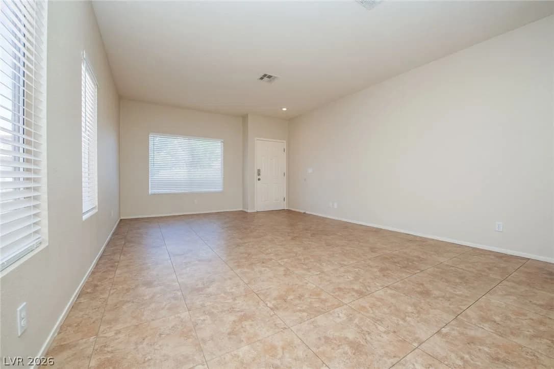 7833 Pinnochio Avenue photo 5