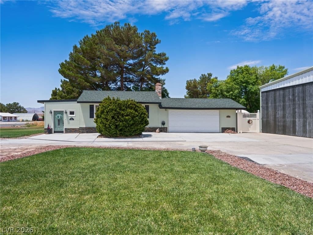 922 Capri Avenue photo 3
