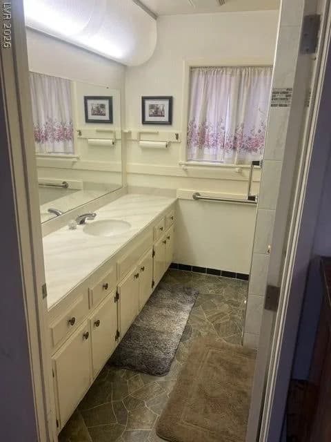 6184 Katella Avenue photo 4