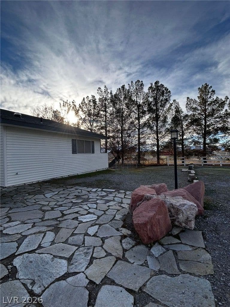 2481 Falcon Street photo 4