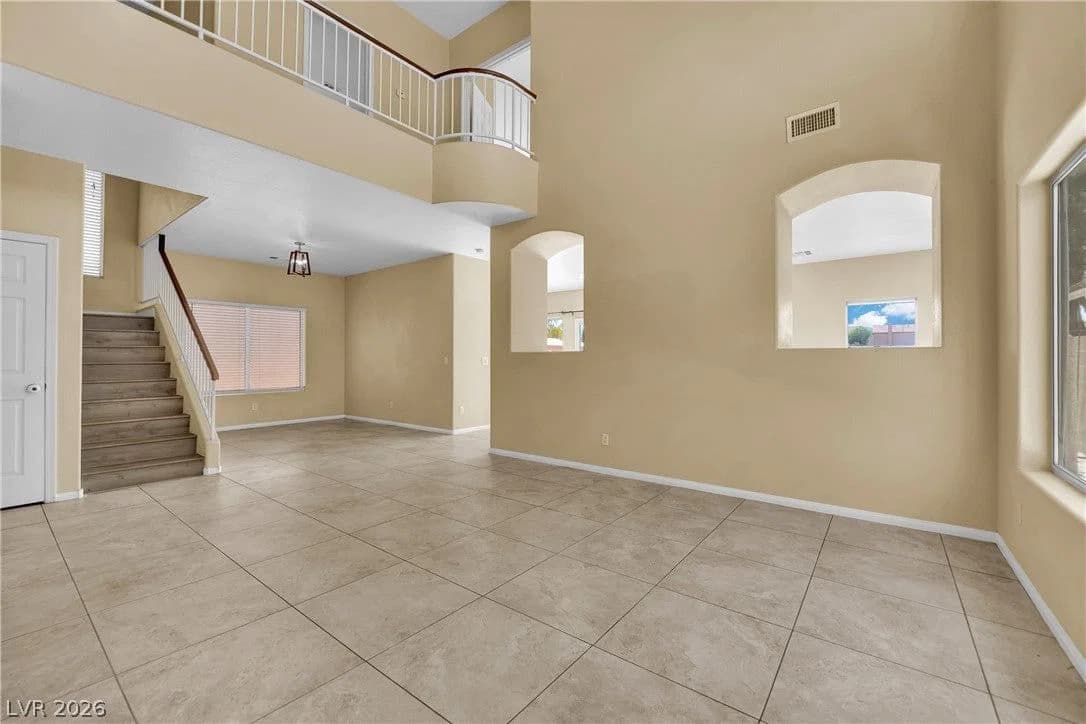 5823 Golden Wing Street photo 4
