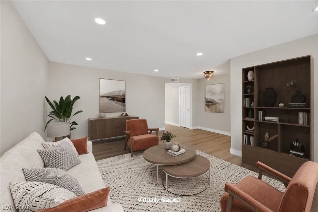 212 Scherer Street photo 3