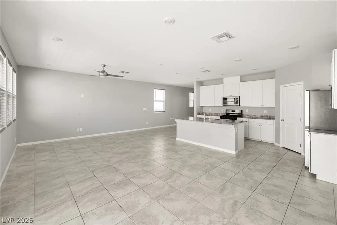 10163 Kings Amethyst Street photo 5