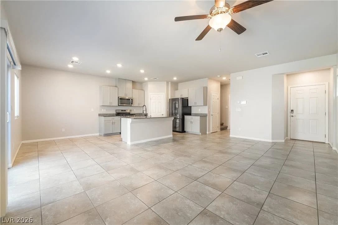 9231 Park Street photo 3
