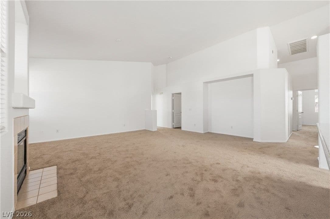 7530 Splashing Rock Drive photo 5