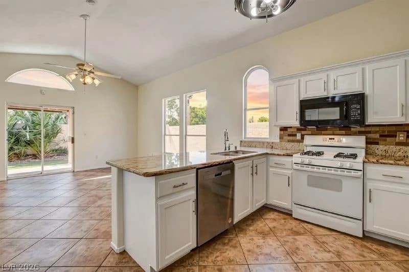9530 Redstar Street photo 5