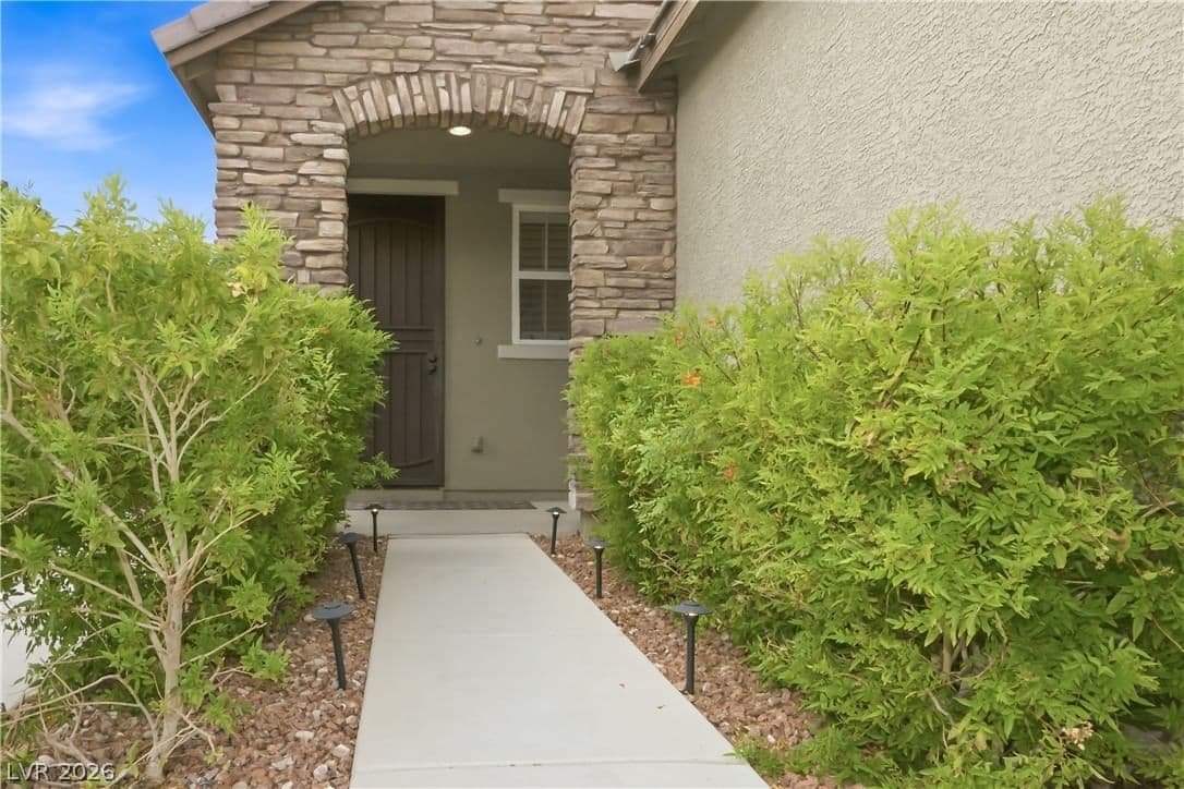 10639 Whiting Avenue photo 3