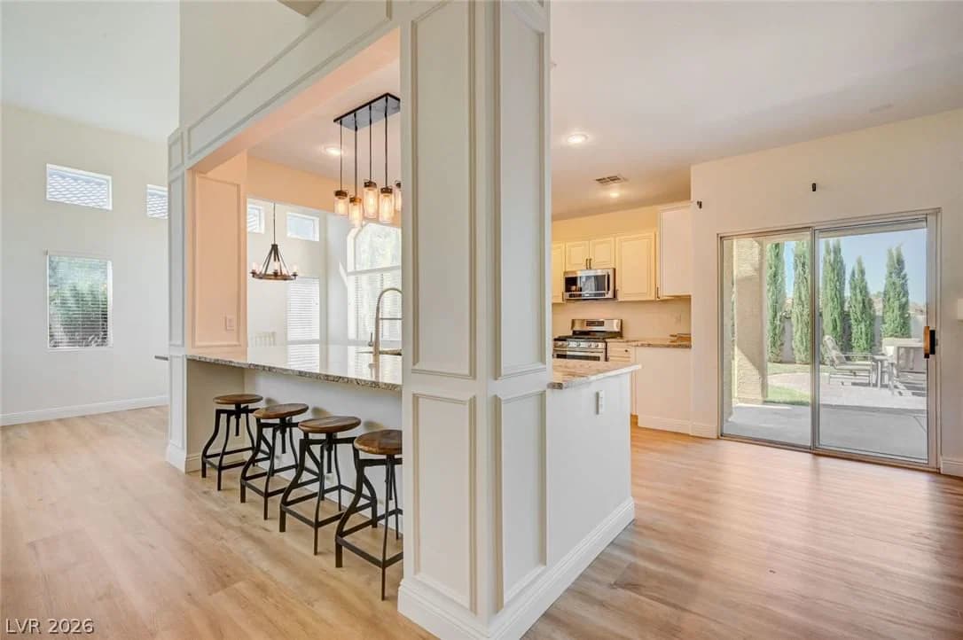 254 Redwing Village Court photo 3