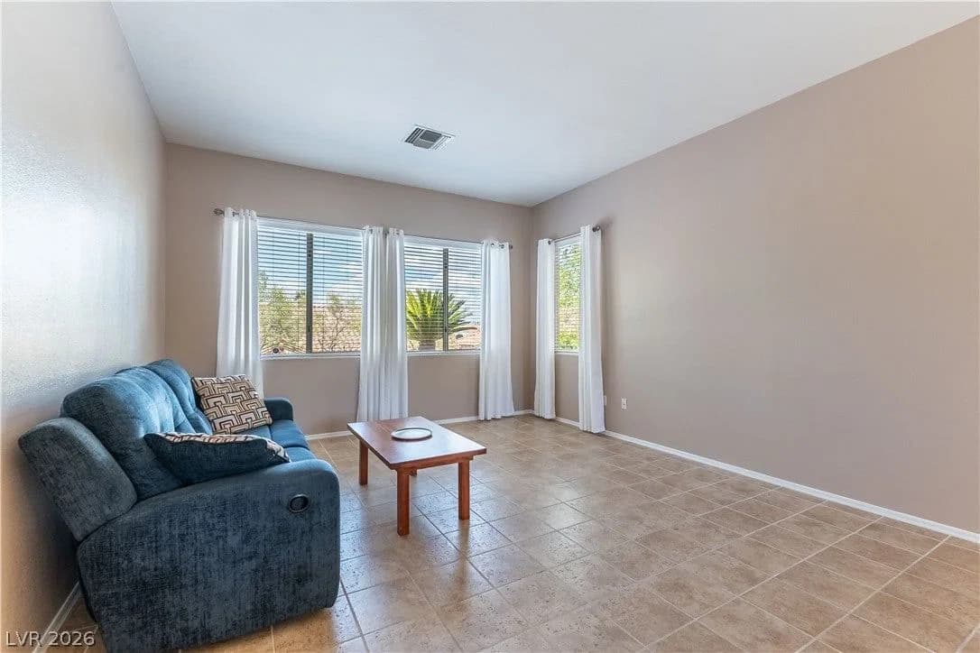 10304 Snyder Avenue photo 5