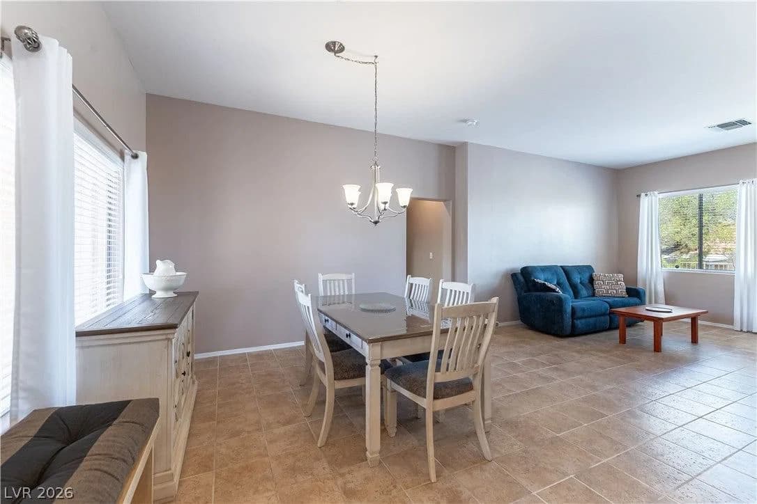 10304 Snyder Avenue photo 4