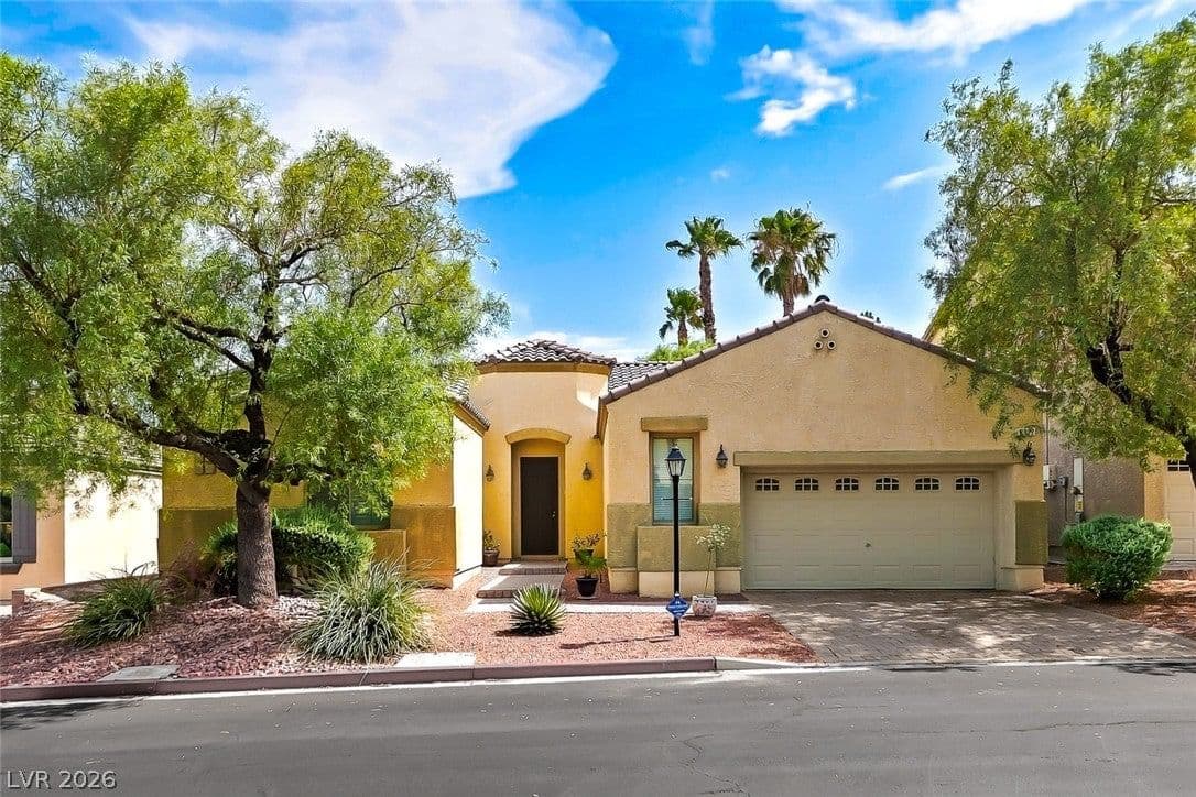 8117 Orchard Glen Avenue photo 4