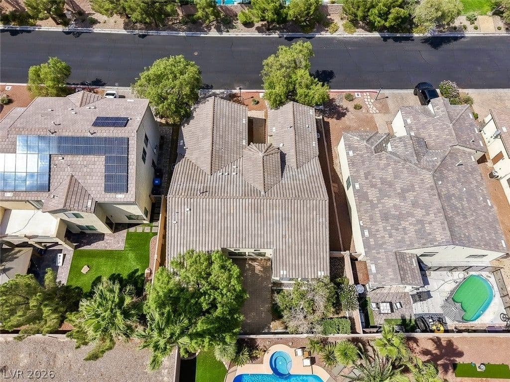 8117 Orchard Glen Avenue photo 2