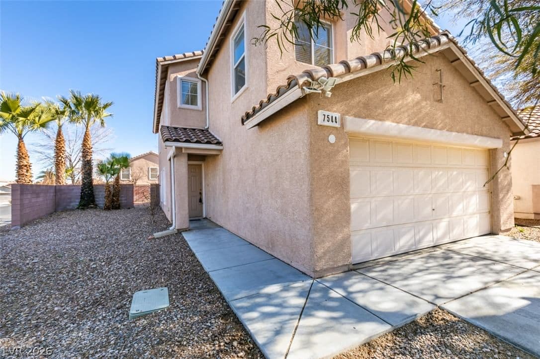 7544 Camino Heights Court photo 3