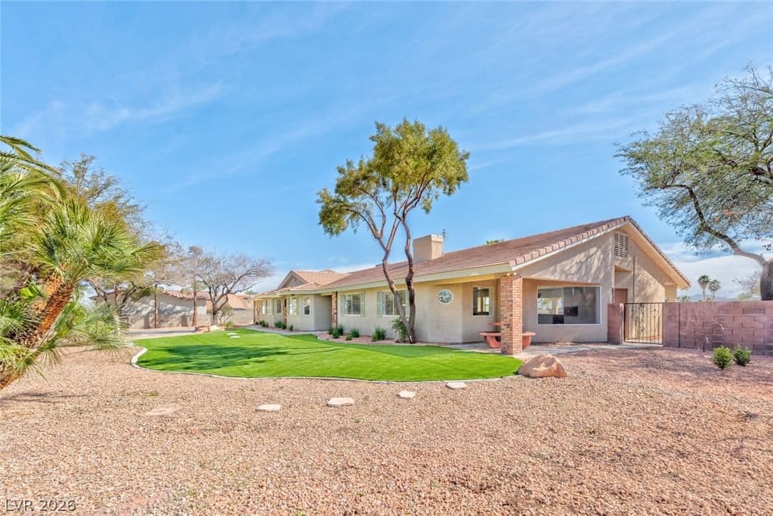 5745 Meranto Avenue photo 3