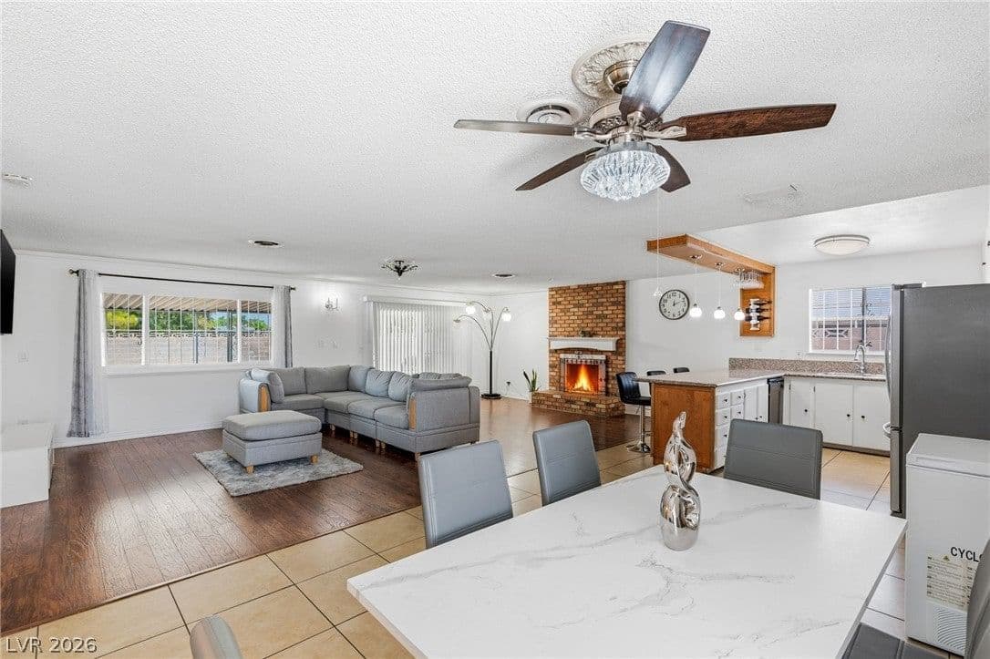3948 Oakhill Avenue photo 4