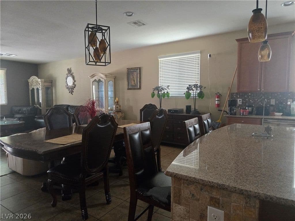 2804 Graceful Grove Avenue photo 3