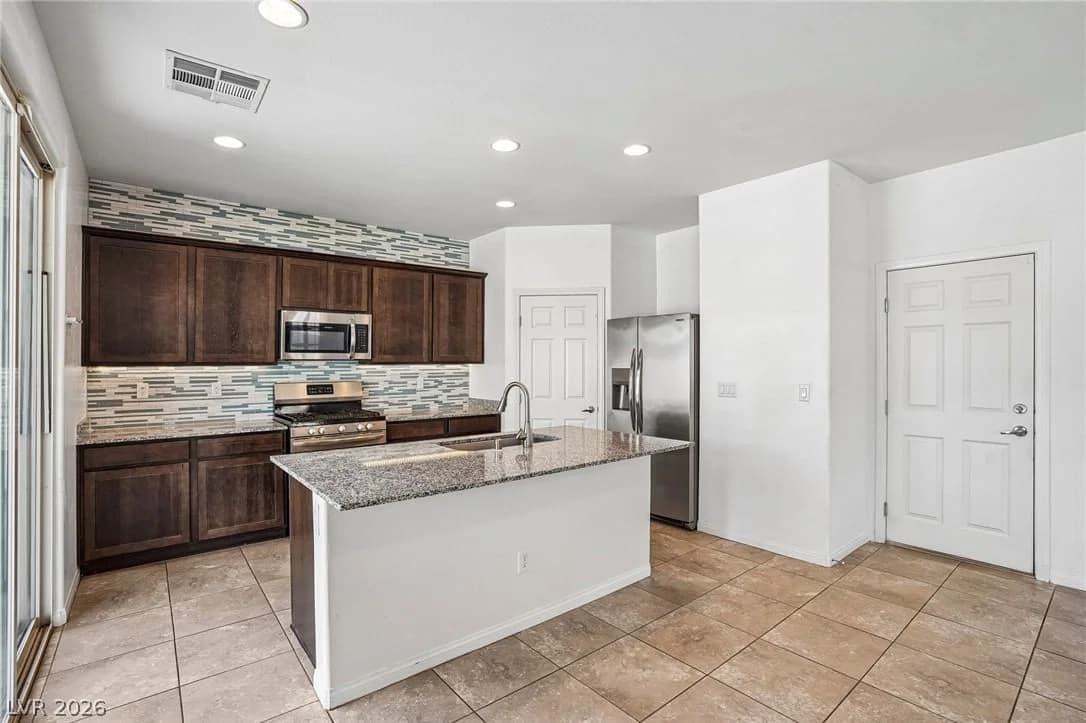 5852 Beluga Bay Street photo 4
