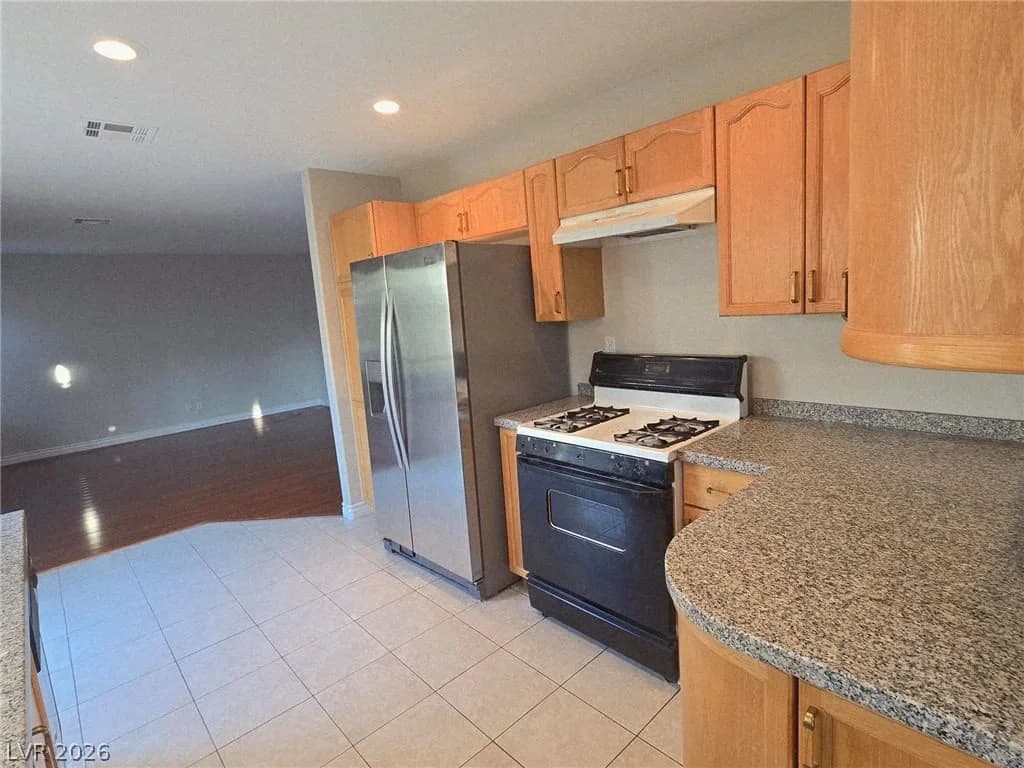 8998 Odense Way photo 4