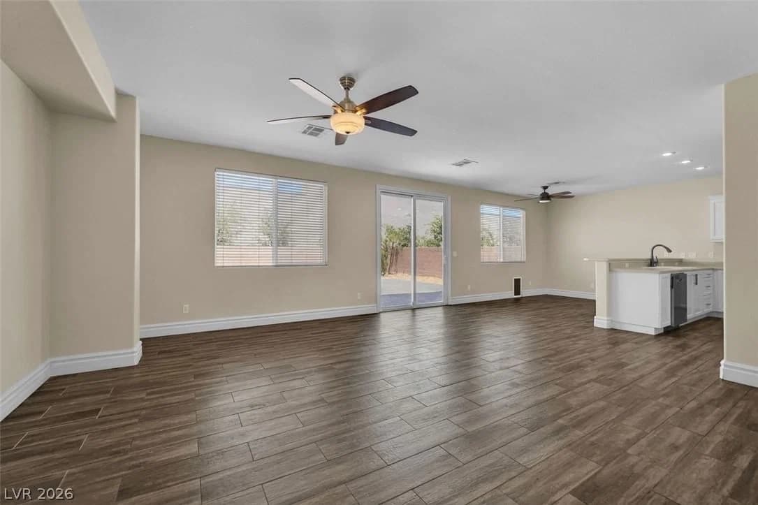 9782 Valmeyer Avenue photo 3