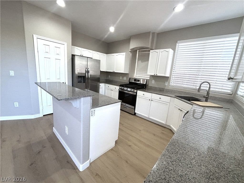 6811 ROSE MALLOW Street photo 4