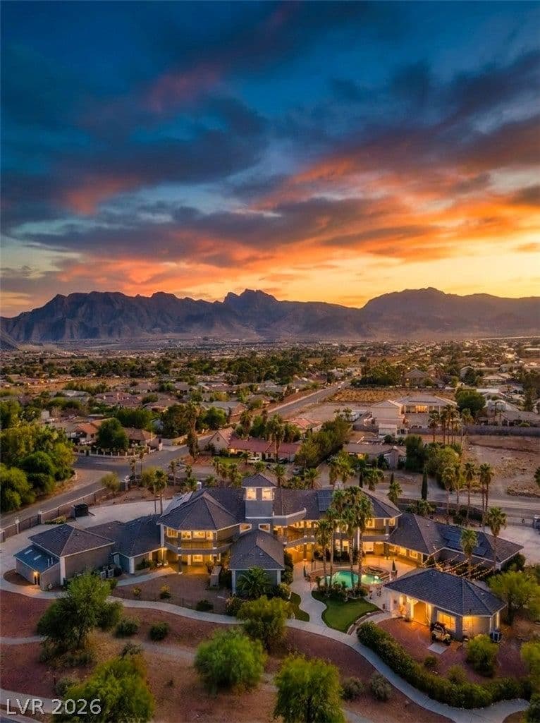 5930 El Capitan Way