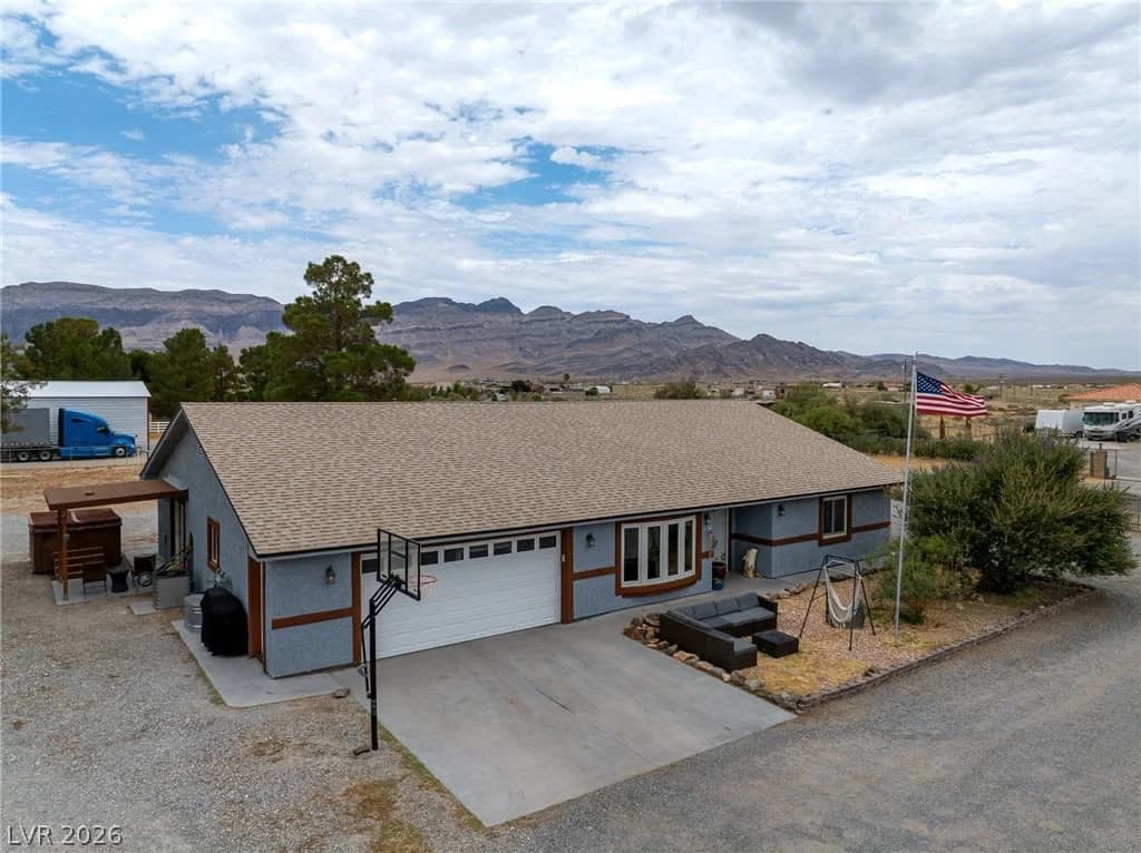 371 Nopah Vista Avenue photo 4