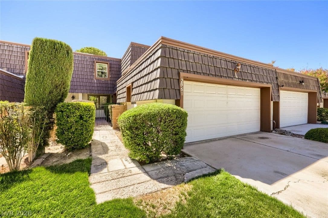 2951 Pinehurst Drive