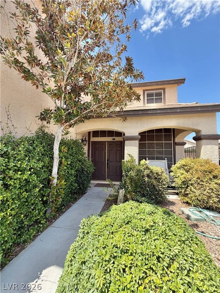 8832 Egyptian Avenue photo 3