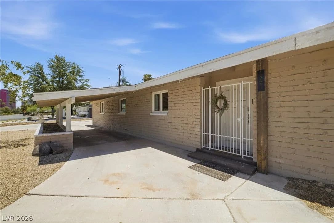 1701 Birch Street photo 5