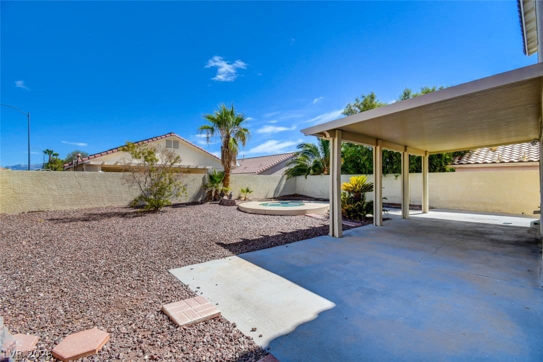 8040 Tailwind Avenue photo 4