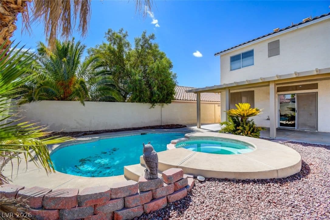 8040 Tailwind Avenue photo 3