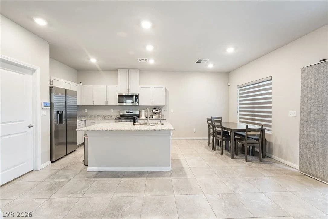 10873 Lexus Court photo 3