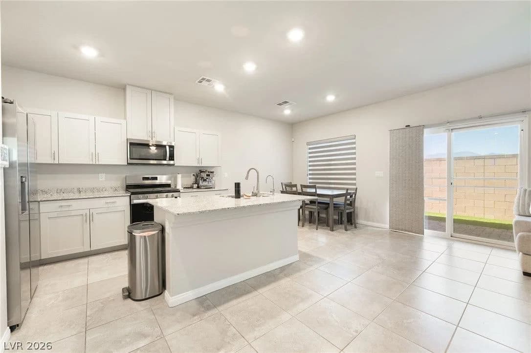 10873 Lexus Court photo 5