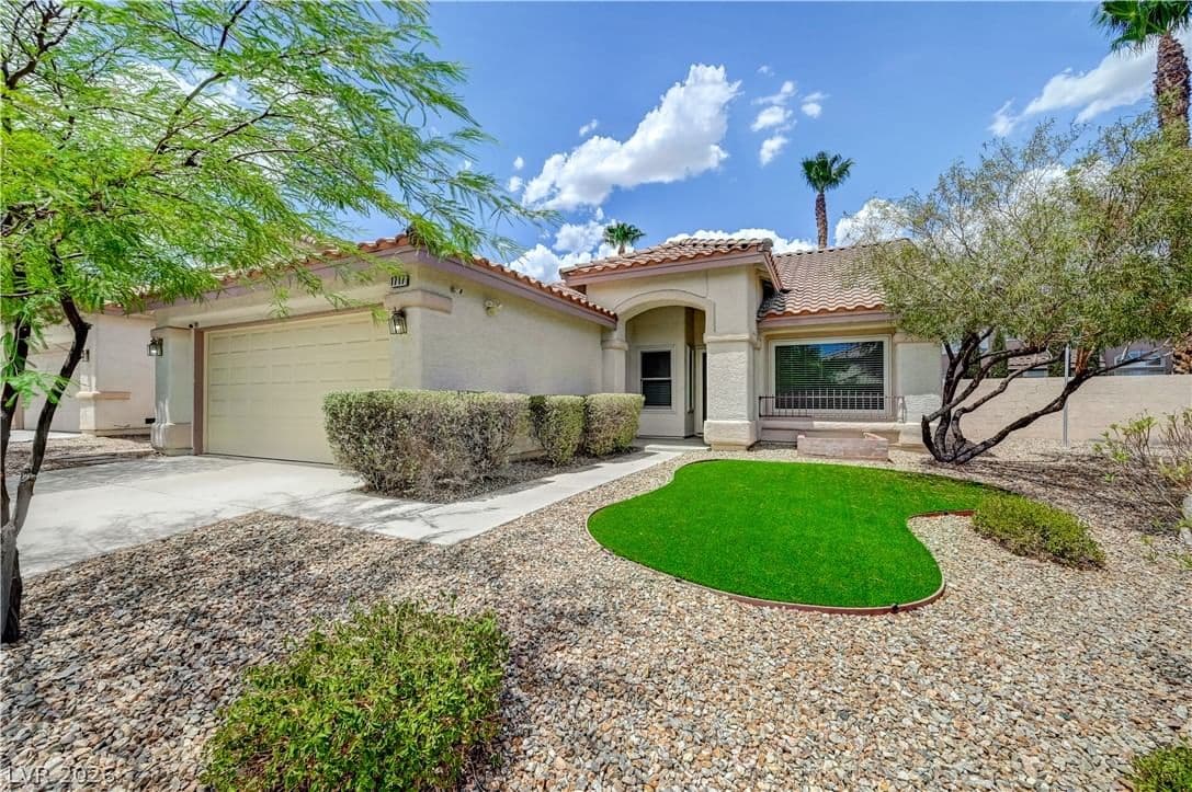 1717 Royal Canyon Drive photo 5