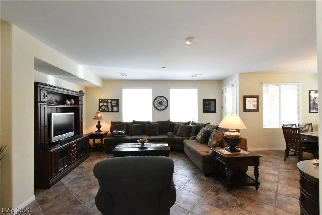 6153 Pine Banks Court photo 4
