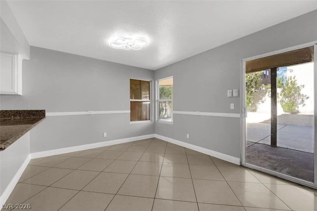 1421 Bellglen Drive photo 4
