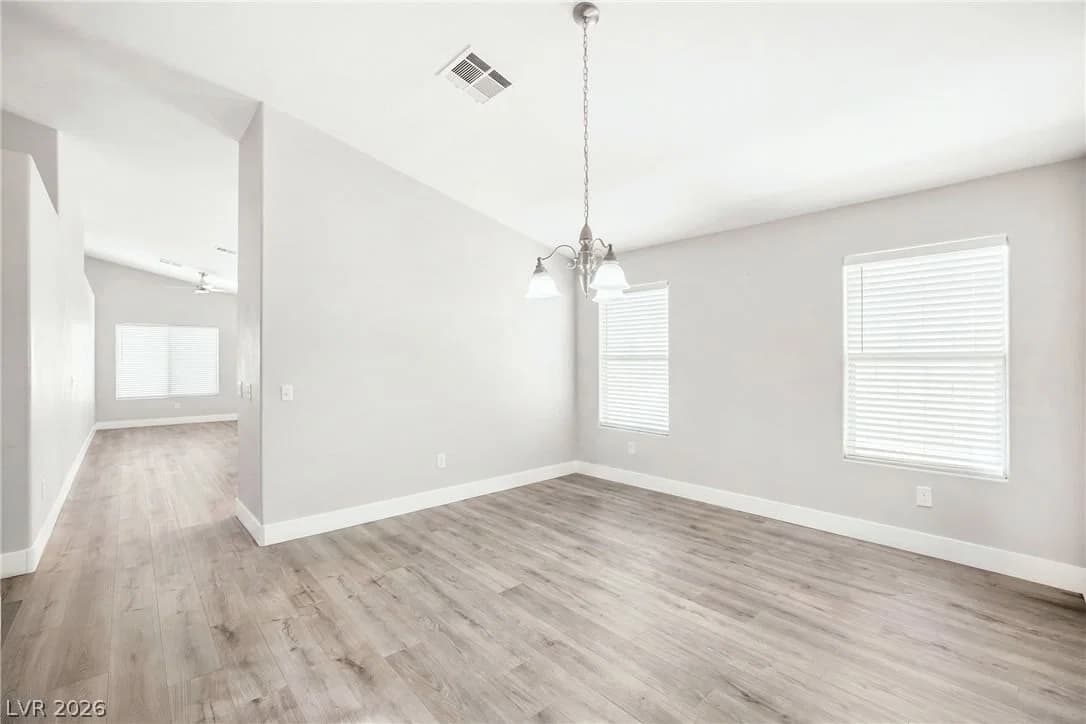 5083 Sarab Lane photo 4