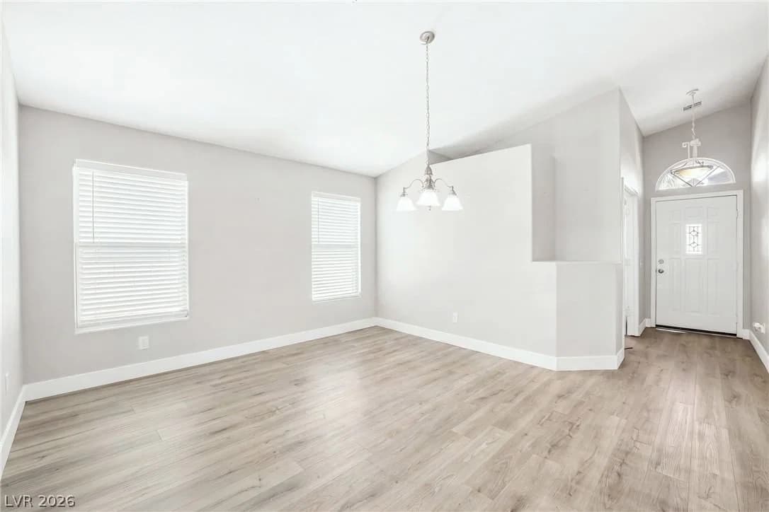 5083 Sarab Lane photo 3
