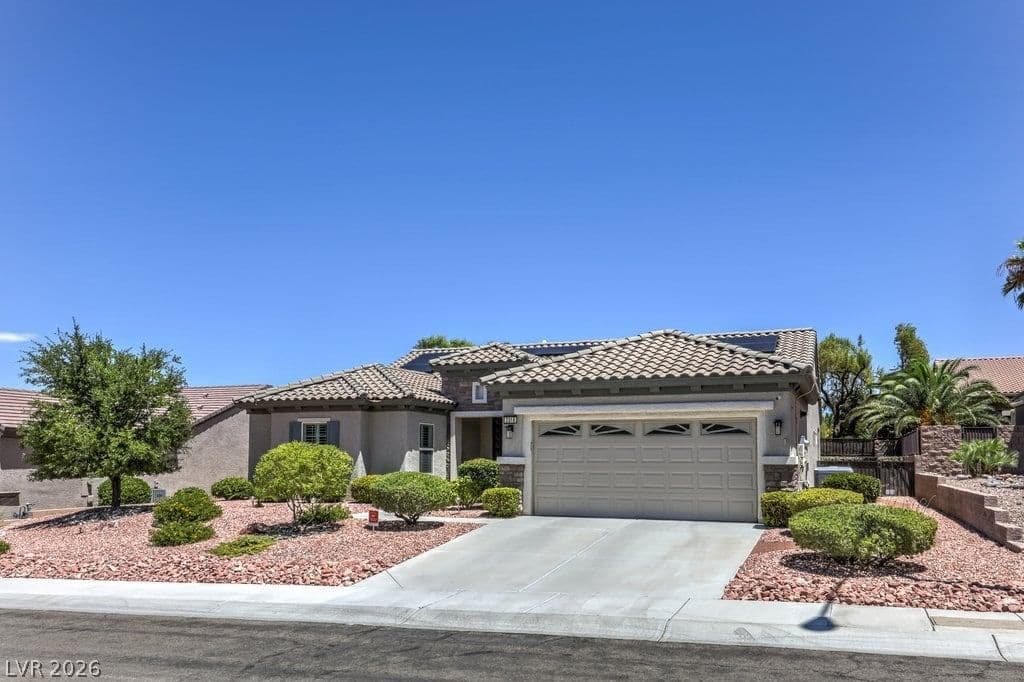 2318 Black River Falls Drive photo 4