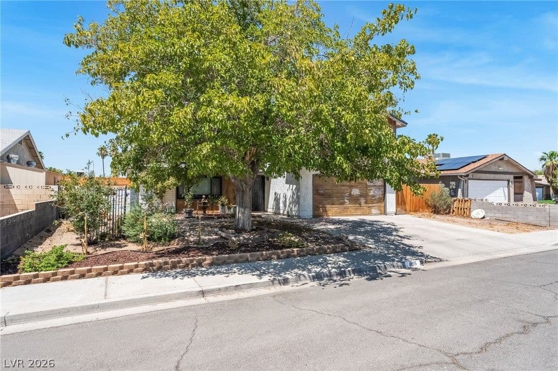 1855 Twin Oaks Avenue photo 4