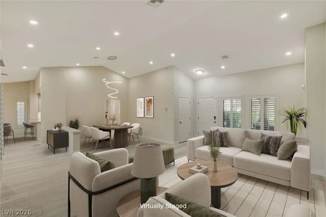 10044 Woodhouse Drive photo 4