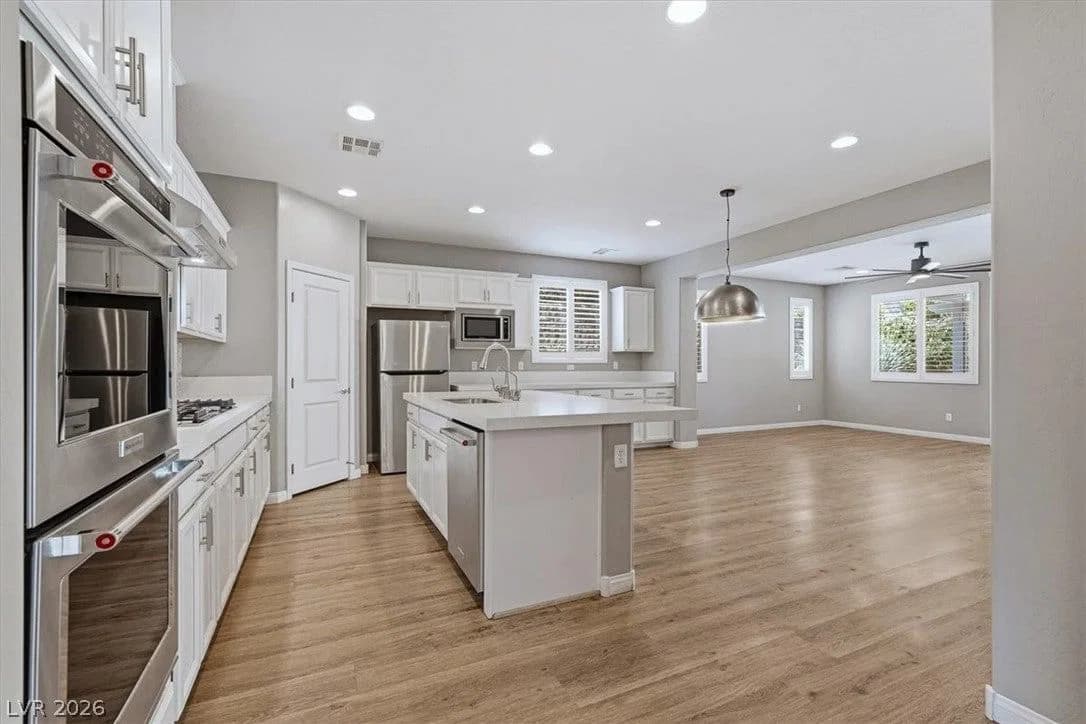 11844 Mino Rio Avenue photo 4