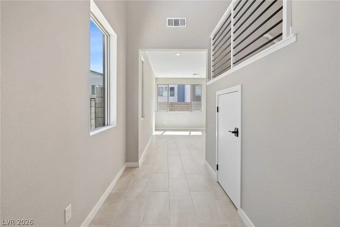 9227 Salas Street photo 3