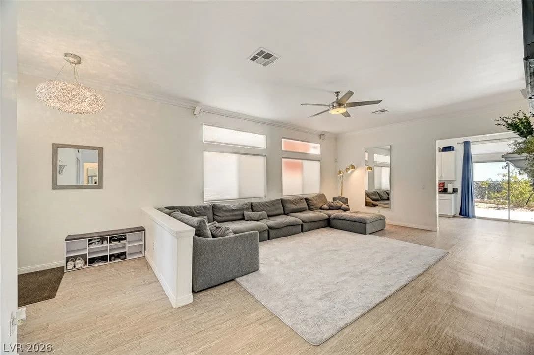 1728 Pacific Castle Place photo 3