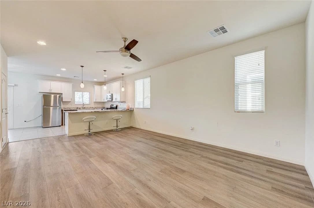 5480 Enchanted Rose Street photo 3
