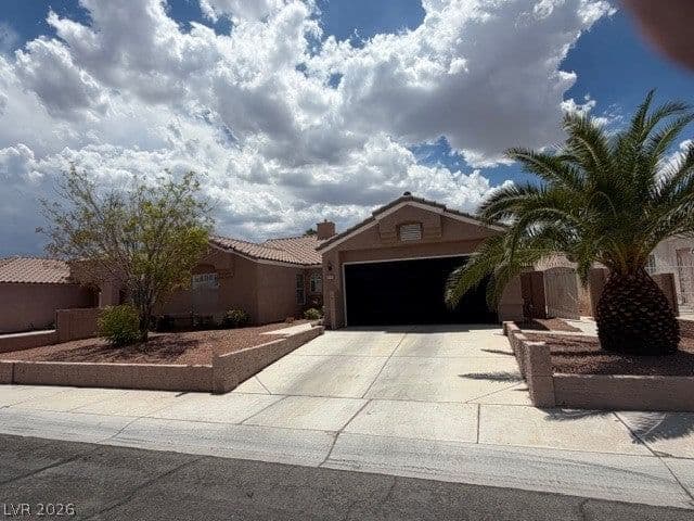 6145 DESERT HAVEN Road photo 2
