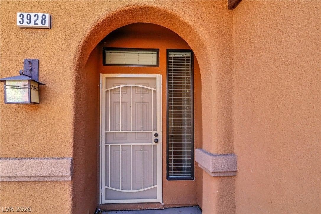 3928 Maldive Isle Court photo 4