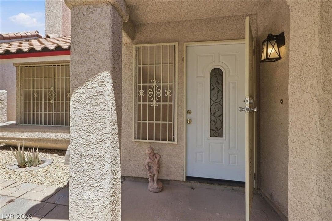 1344 White Drive photo 4