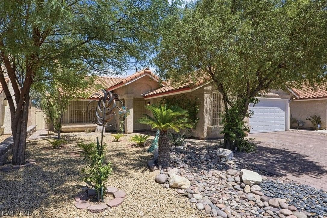 1344 White Drive photo 3